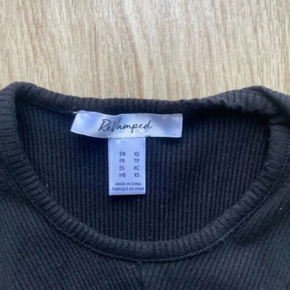 Black Ribbed Tanktop - Picture 3 of 5